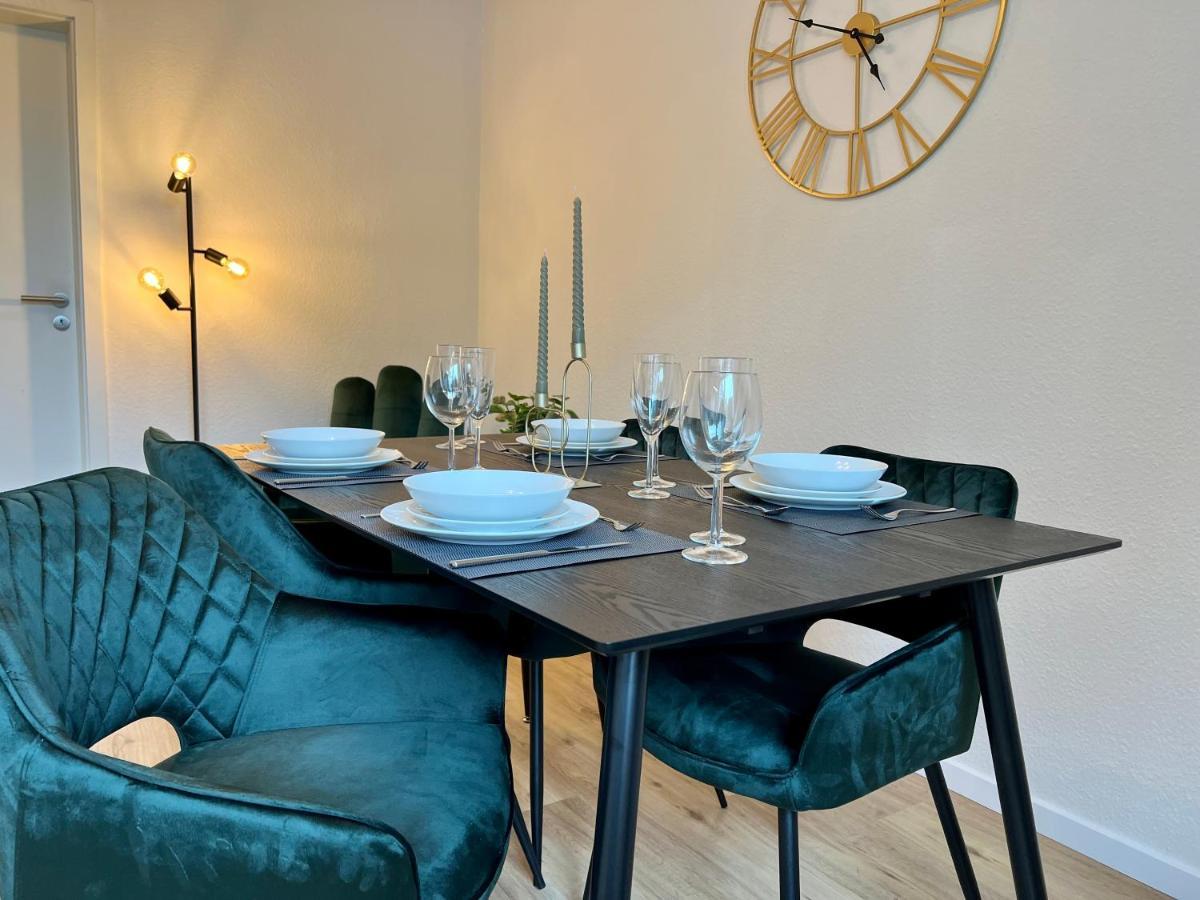 Design Apartment Mit Balkon - Kueche - Netflix Essen Kültér fotó